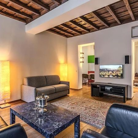 Domus Mondrian Luxury House Apartment Rome Bagian luar foto